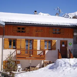 Chalet Les Gentianes 